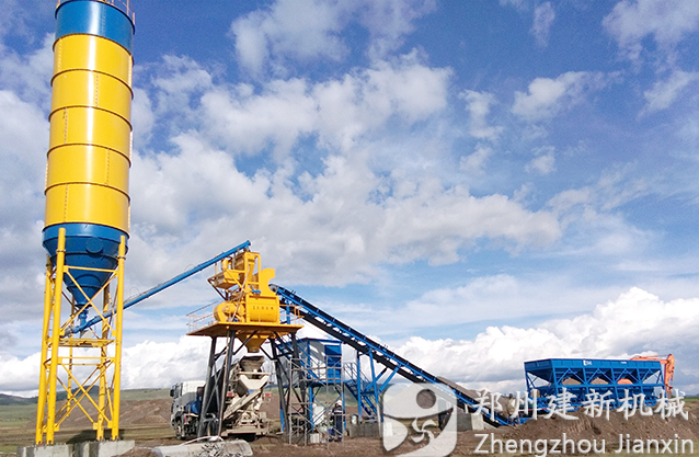 建新60混凝土搅拌站在外蒙古顺利投产